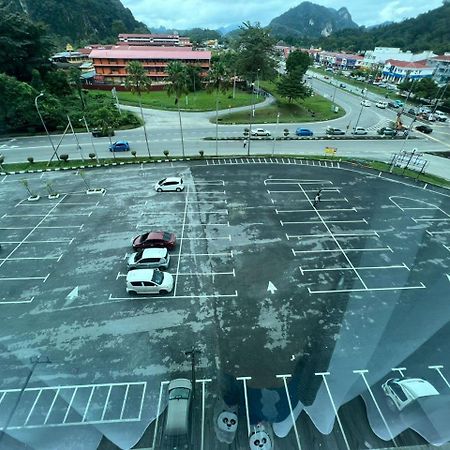 Samsara Studio Apartment At Kompleks Mutiara Gm Gua Musang Exteriör bild