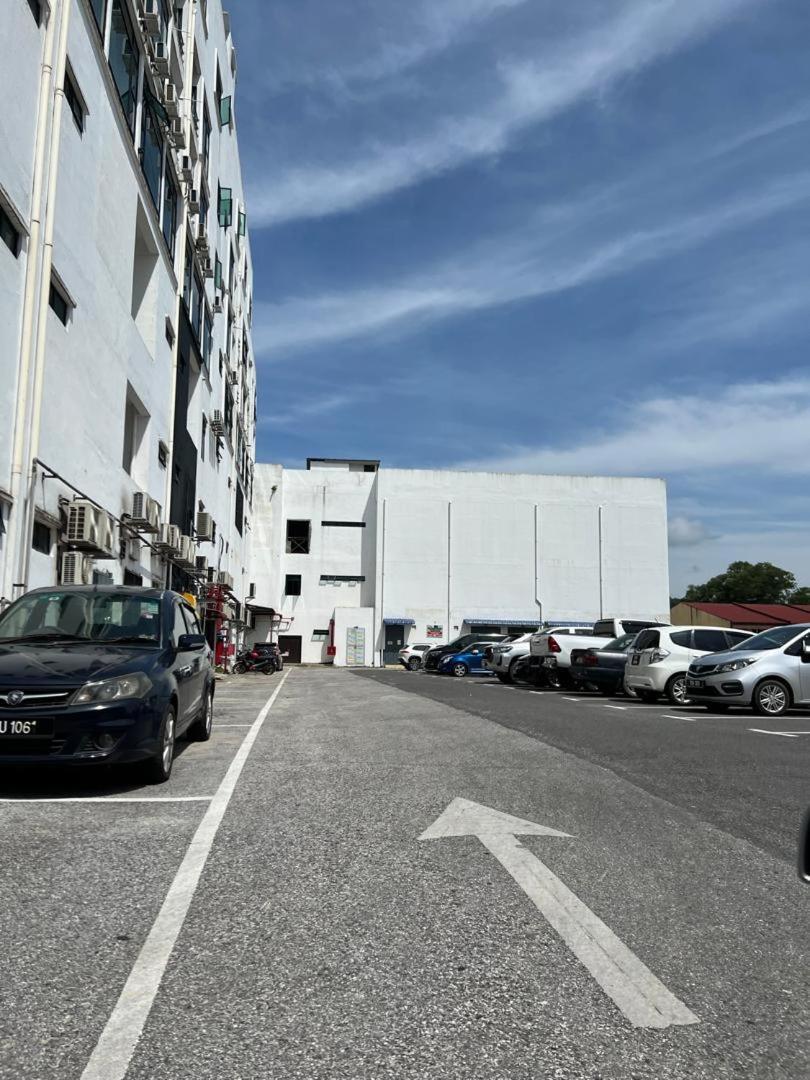 Samsara Studio Apartment At Kompleks Mutiara Gm Gua Musang Exteriör bild